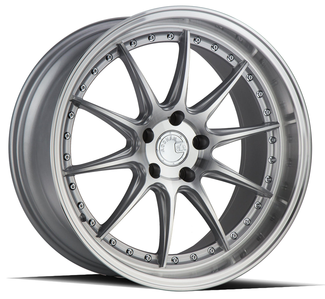 Aodhan Wholesale DS07 18-inch gloss black wheels with 5x100 bolt pattern and 35mm offset for sporty vehicle styling.