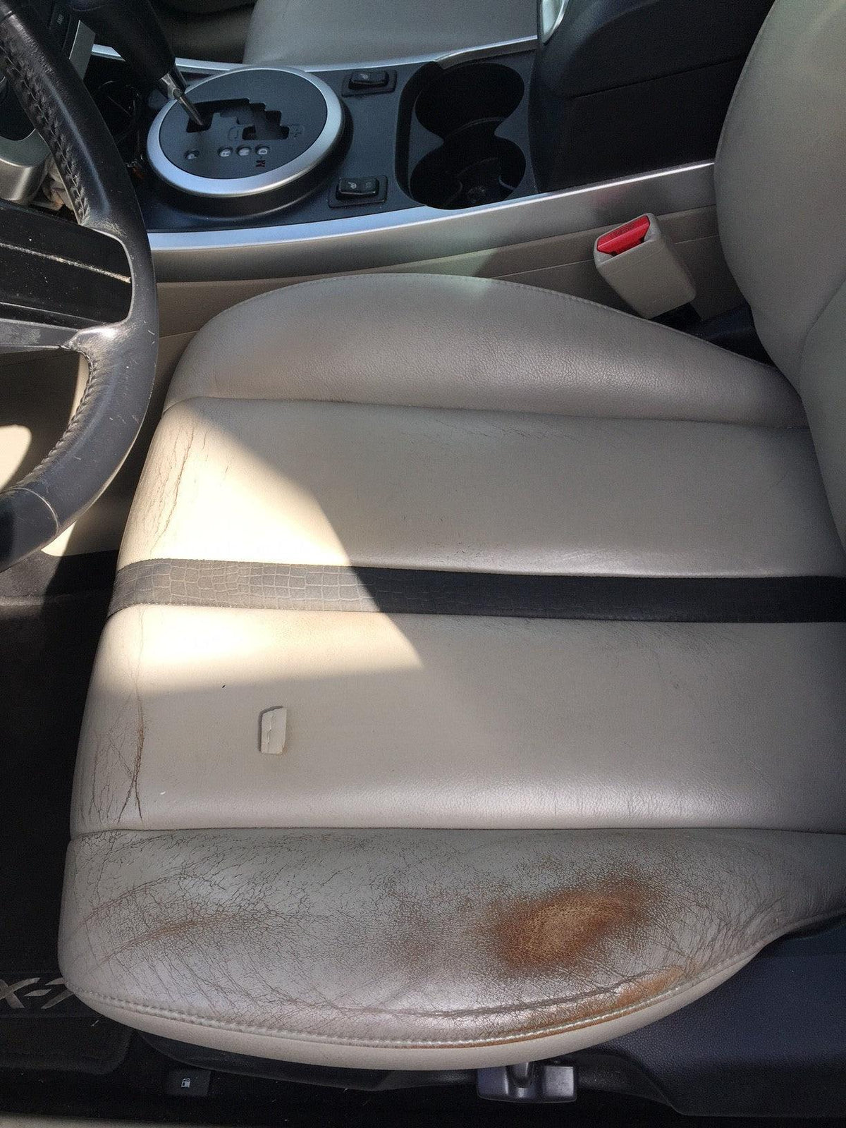 Auto Leather Dye Leather & Vinyl Prep and Dye Bundle showing bottles and applicators for vehicle upholstery restoration.