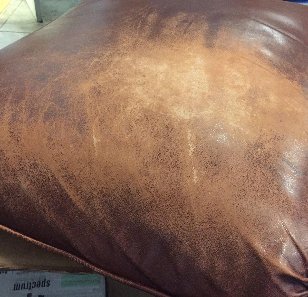 Auto Leather Dye Leather Repair Kit with leather and vinyl dye for furniture restoration and color touch-up.