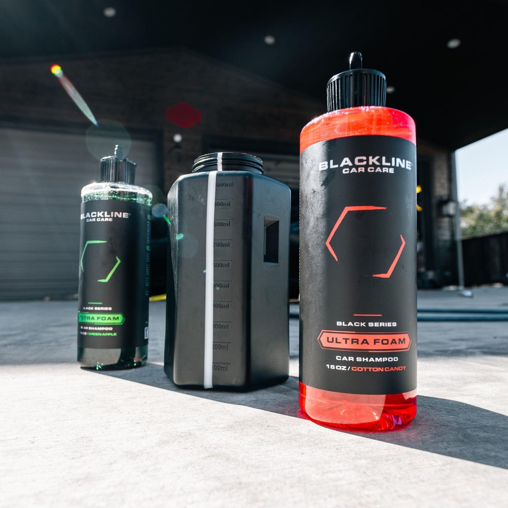 Blackline Car Care BLACKLINE® ULTRA FOAM car shampoo in a 16oz bottle with rich foam for cleaning vehicles.