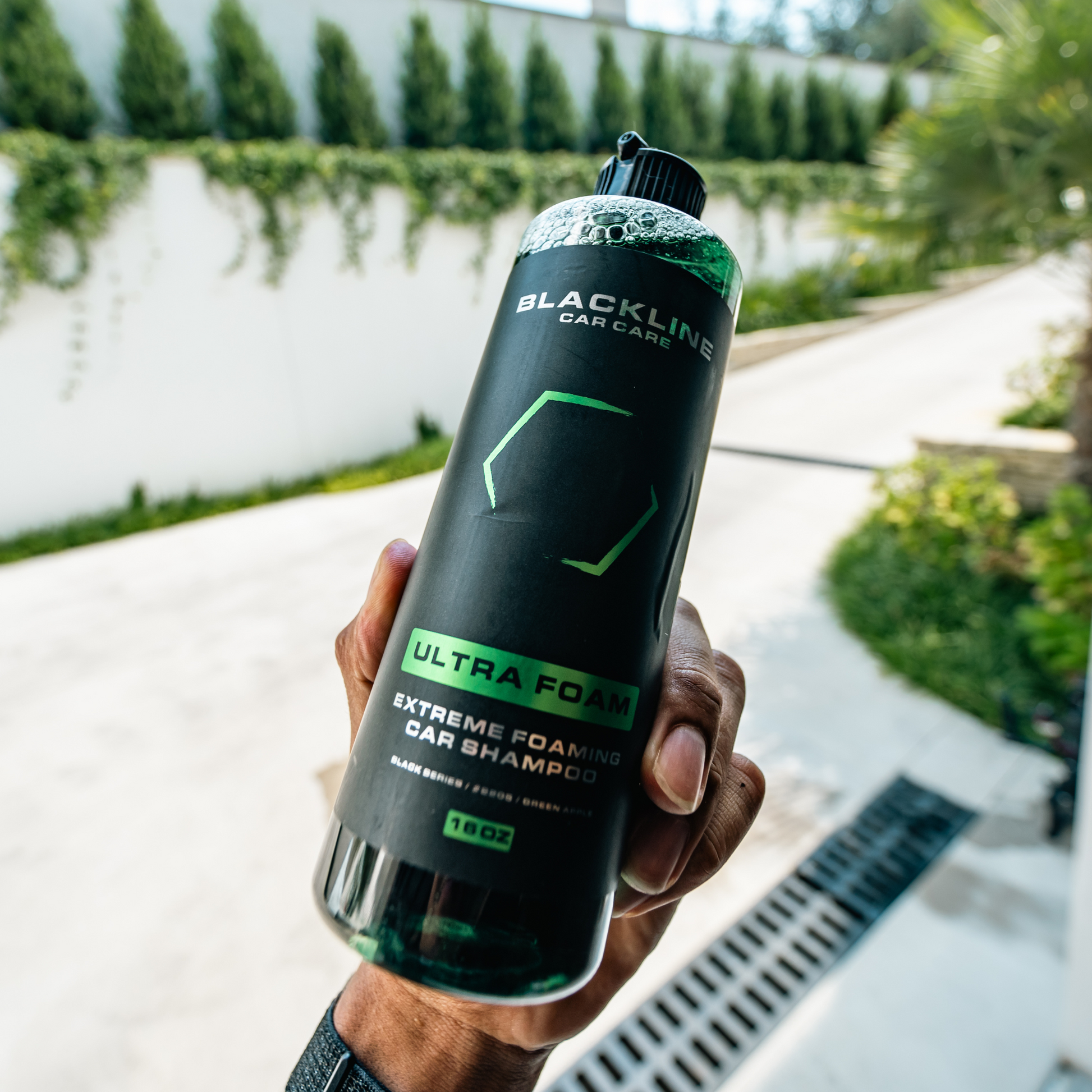 Blackline Car Care BLACKLINE® ULTRA FOAM car shampoo in a 16oz bottle, designed for cleaning vehicles with rich foam and effective sudsing.