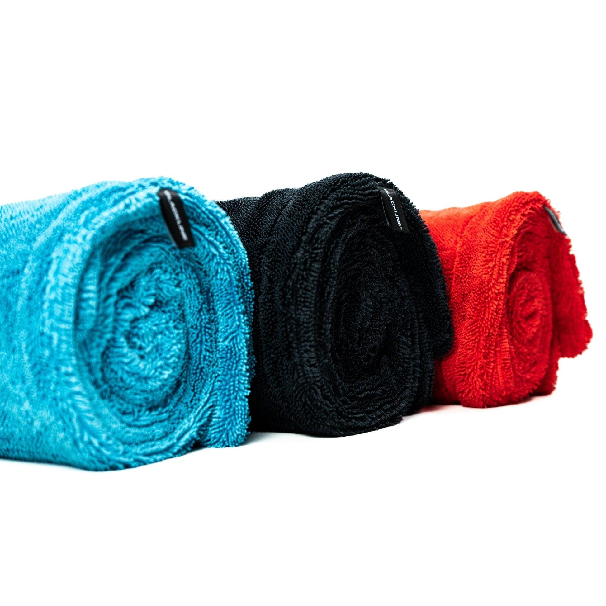 Blackline Car Care twisted-loop drying towel in black, showing its soft, absorbent fabric designed for car drying and detailing.
