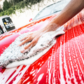Blackline Car Care BLACKLINE® microfiber wash mitt for gentle car washing, soft microfiber material for effective dirt removal.