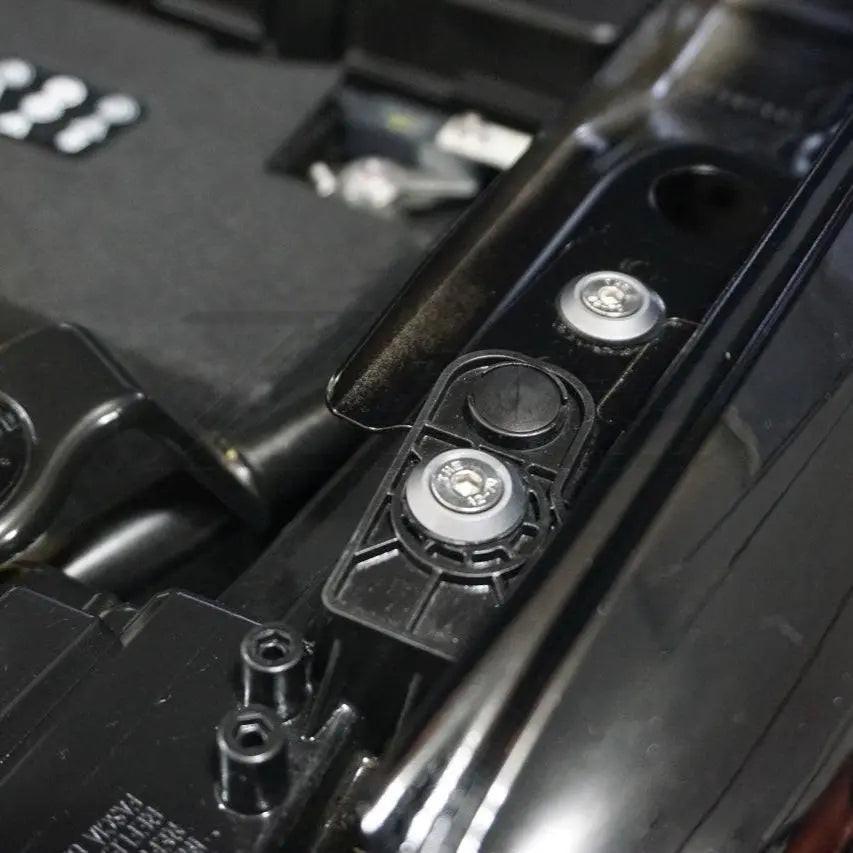 Stainless and billet ZSPEC "Stage 2" Dress Up Bolts Fastener Kit for 2014-2020 Jeep Cherokee V6, includes gloss black hardware.