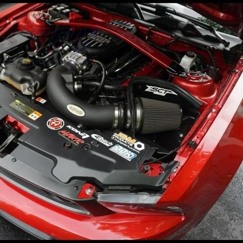 Stainless and billet ZSPEC Stage 3 Dress Up Bolts Fastener Kit for 2005-2014 Ford Mustang V8 S197, with red accents.